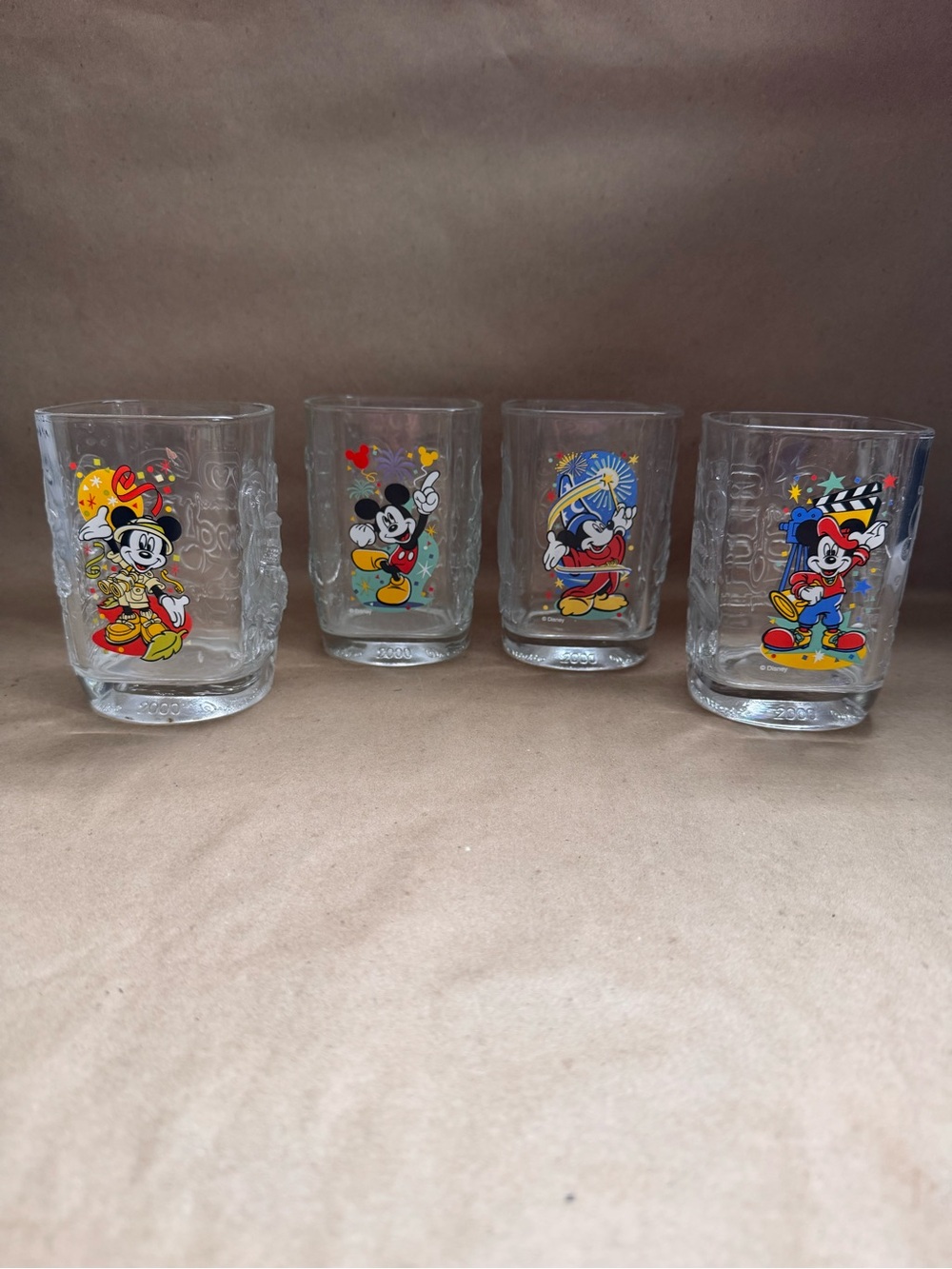 Set of 4 x 2000 McDonalds Walt Disney World Square Glass Tumblers - Picture 1 of 11